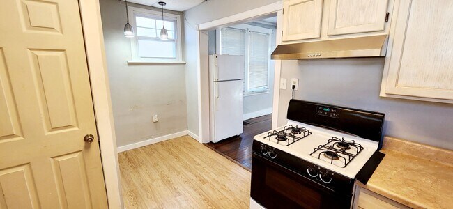 Building Photo - 134 Prospect St