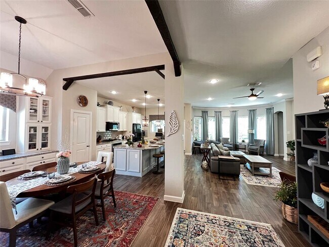 Building Photo - 9327 Victory Cyn Ln
