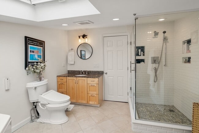 Building Photo - 7 Quincy St