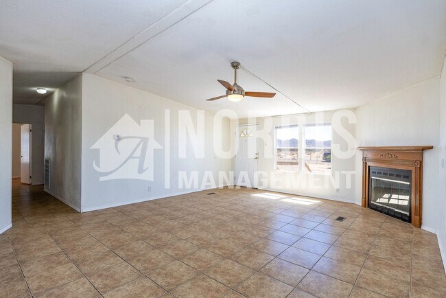 Building Photo - 9960 S Niehaus Rd