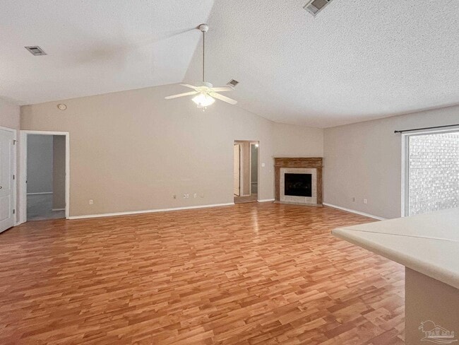 Building Photo - 902 Catskill Ln