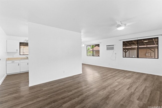 Building Photo - 667 Kamehameha Hwy