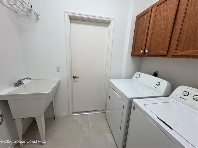 Building Photo - 691 Linville Falls Dr
