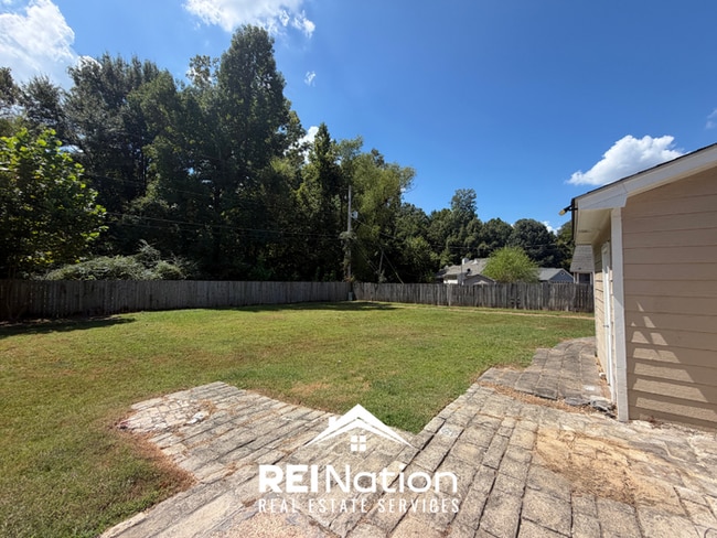 Building Photo - MILLINGTON GEM! 3BR/2BA w/ Vaulted Ceilings & Brick Fireplace | Fenced Yard!