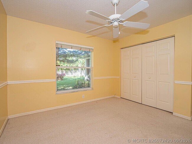 Building Photo - 141 39th Dr