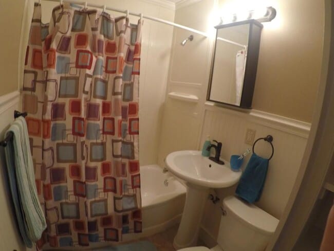 Building Photo - 3209 Underwood St