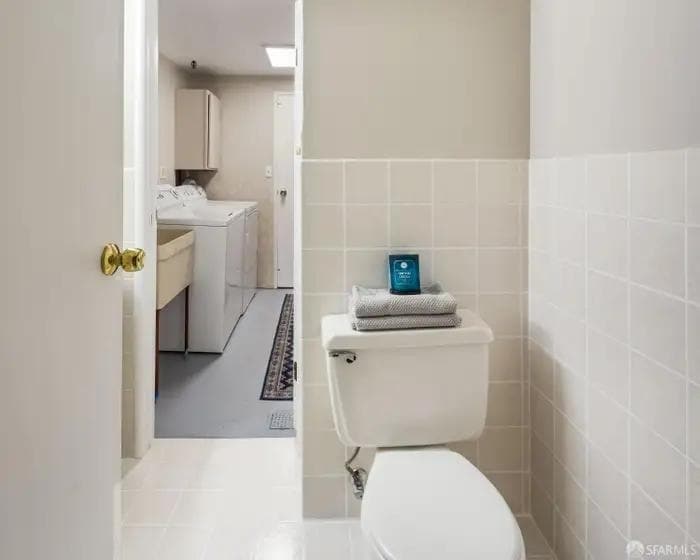 Building Photo - 245 Westgate Dr