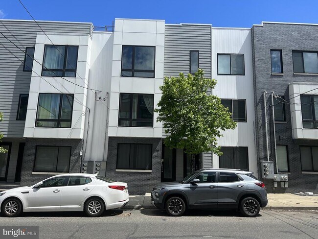 Primary Photo - 1225 N 5th St