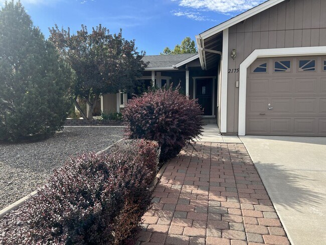 Building Photo - 3 bedroom/2 Bath in Spanish Springs