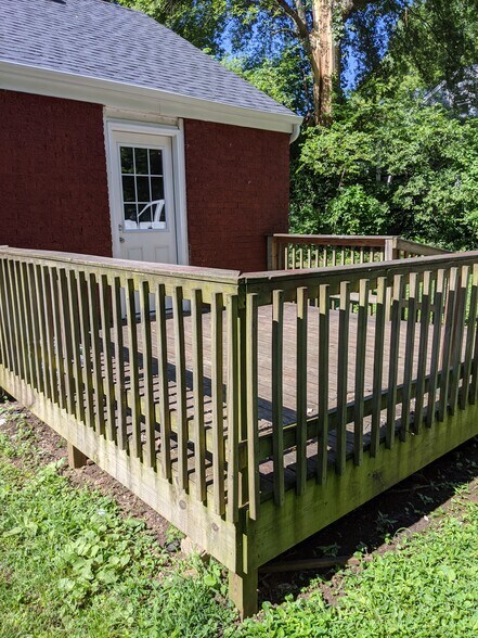 Building Photo - 613 Vantrease Rd