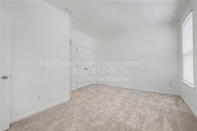 Building Photo - 5011 Rill Ct