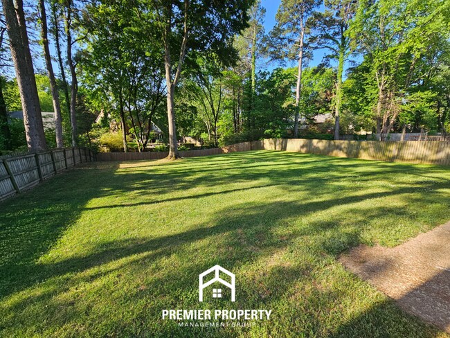Building Photo - Luxury Germantown Living | 3BR/2BA in Poplar Estates | Houston High District