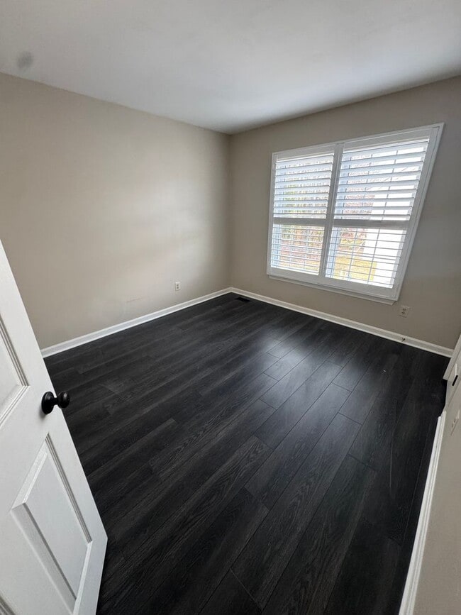 Building Photo - BEAUTIFUL Single Family Home in Abingdon! 4 Bedrooms | 2 Full Baths | 2 Half Baths | Approx. 2,66...