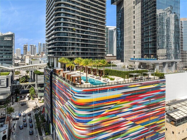 Building Photo - 801 S Miami Ave
