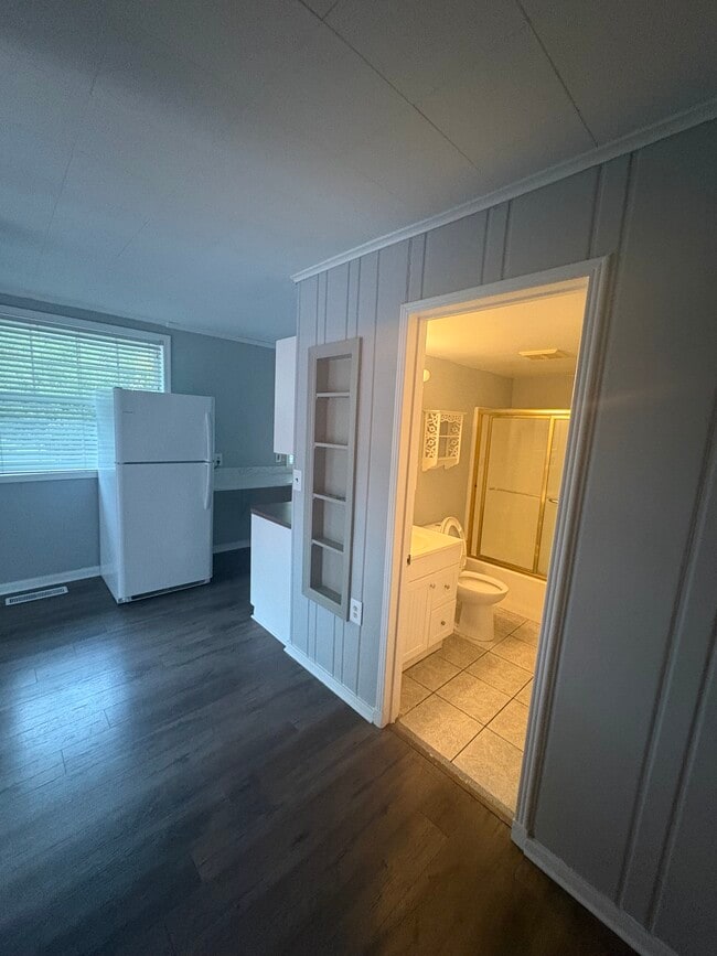 Building Photo - Dartmouth