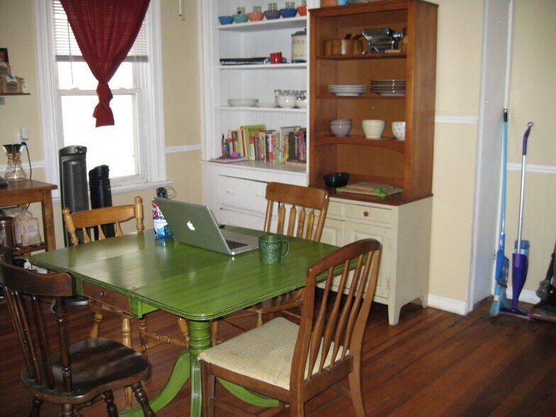 Building Photo - 195 Lippitt St