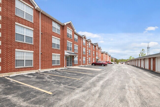 Building Photo - 16641 Liberty Cir