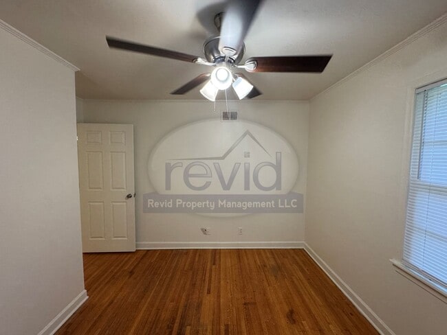 Building Photo - 4770 Verne Rd