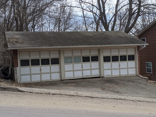 Building Photo - 823.5 6th N St