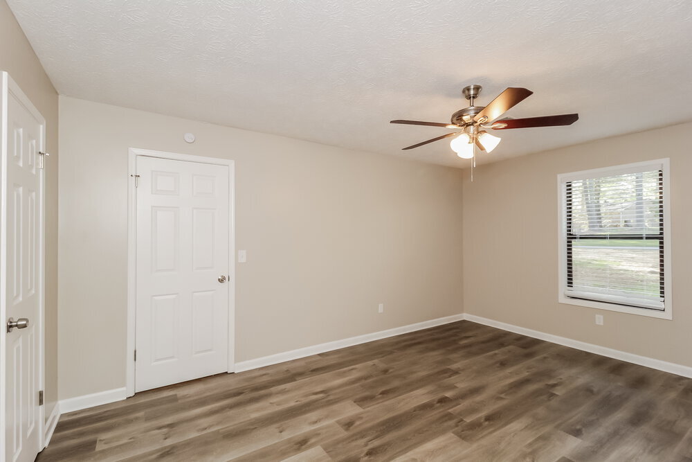 Building Photo - 3263 Mustang Dr