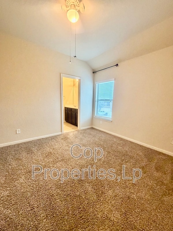 Building Photo - 8919 Olmstead Park