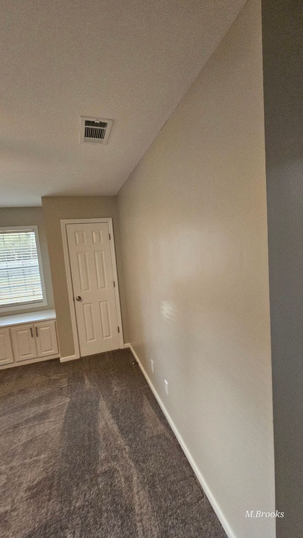 Building Photo - Country living but conveniently located in Kingsgate S/D in North Lowndes County near Moody AFB.