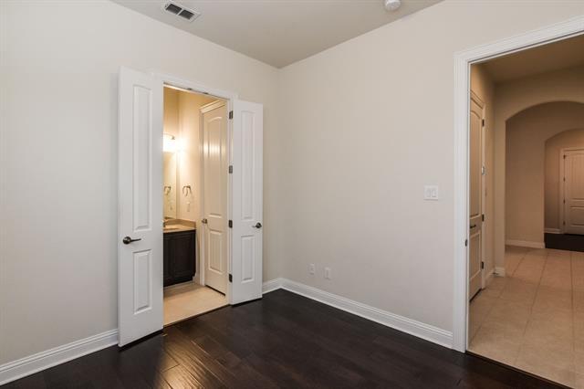 Building Photo - 11063 Paisano Dr