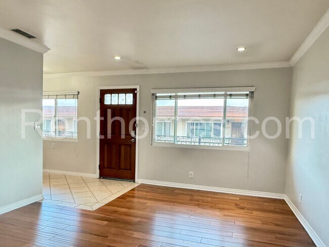 Building Photo - 4045 8th Ave