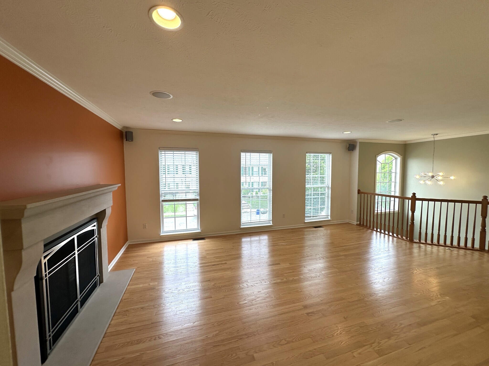 Building Photo - 189 Blue Grass Cir