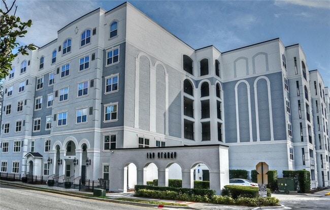 Building Photo - 202 E South St