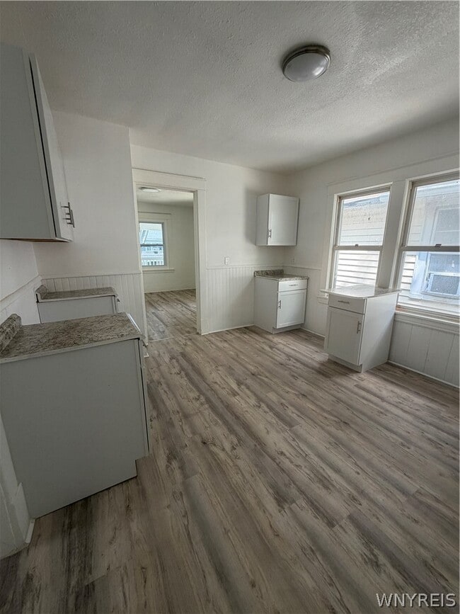 Building Photo - 1533 La Salle Ave
