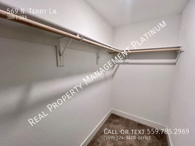 Building Photo - 569 N Terry Ln