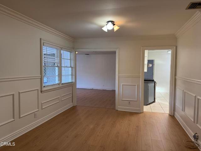 Building Photo - 5928 Rowland Ave