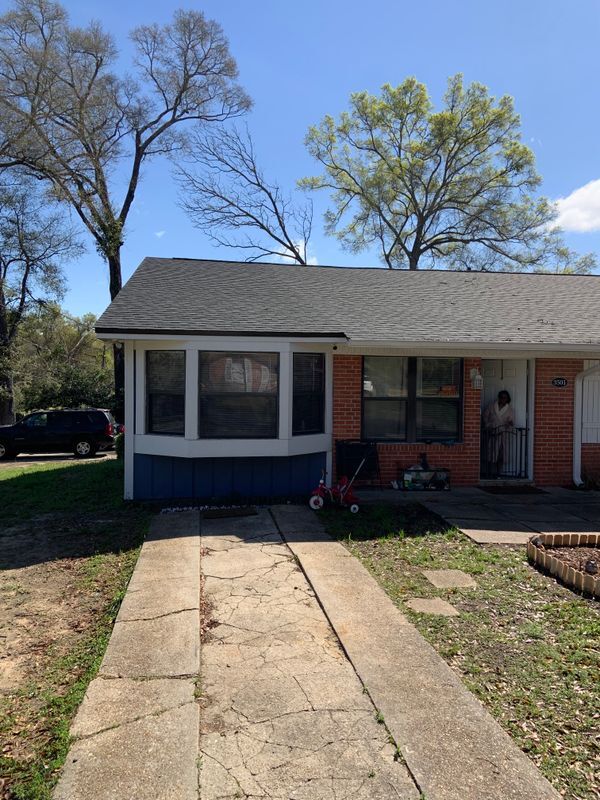 Building Photo - 3501 Sunnyside Dr