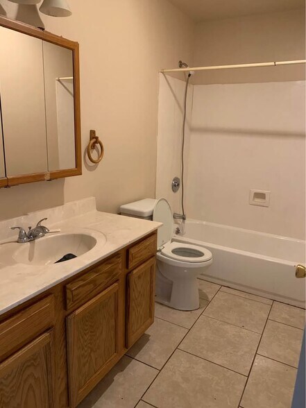 Building Photo - 1108 Lebeau St