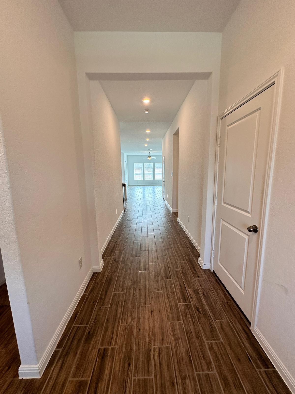 Building Photo - 15126 Nettleton Ml