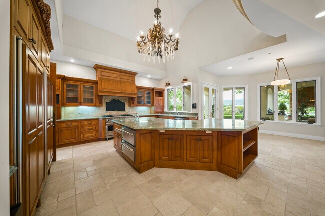 Building Photo - 3243 Calle De Debesa