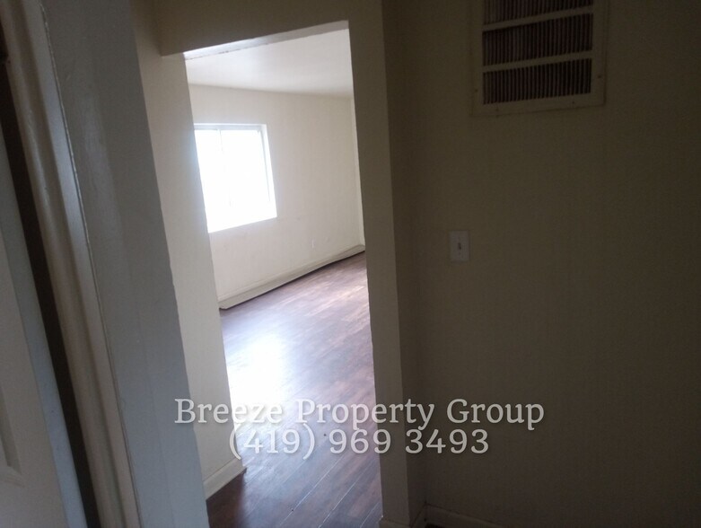 Building Photo - 1531 Freedom St