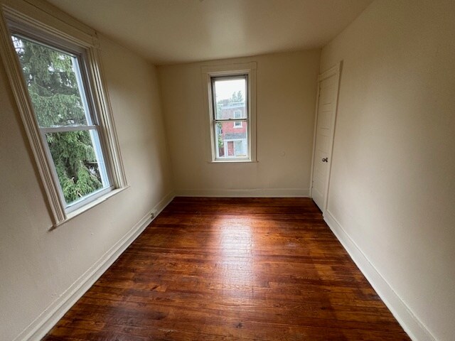 Rear Bedroom - 226 E Liberty St