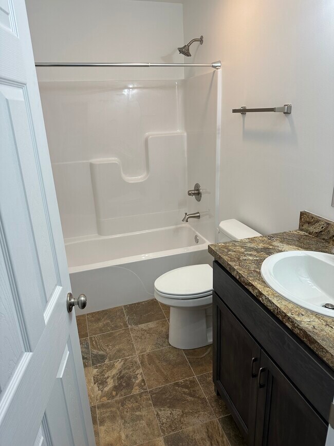 Building Photo - 5824 Norcroft Dr