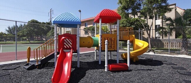 Building Photo - 4920 NW 79th Ave