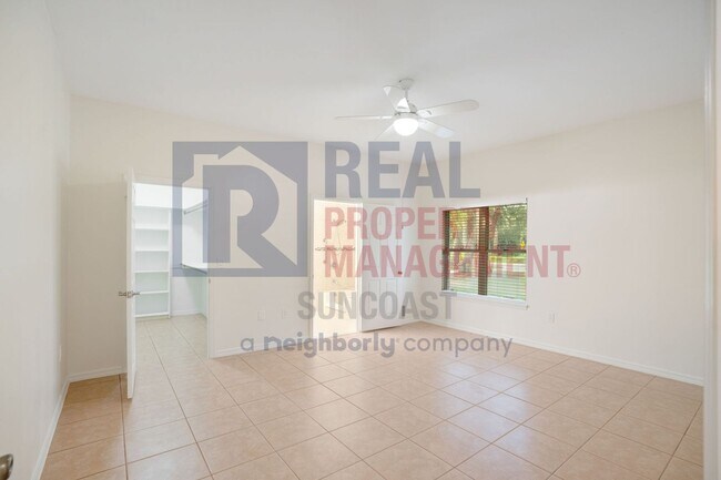 Building Photo - 4510 Hidden Forest Dr