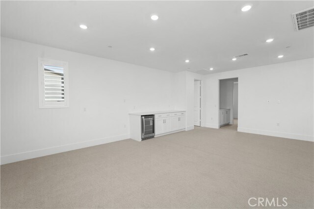 Building Photo - 240 Sora