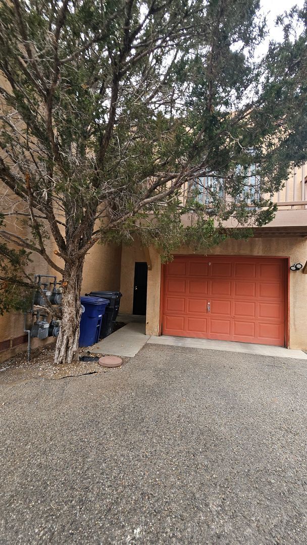 Building Photo - Martha Street NE-2208