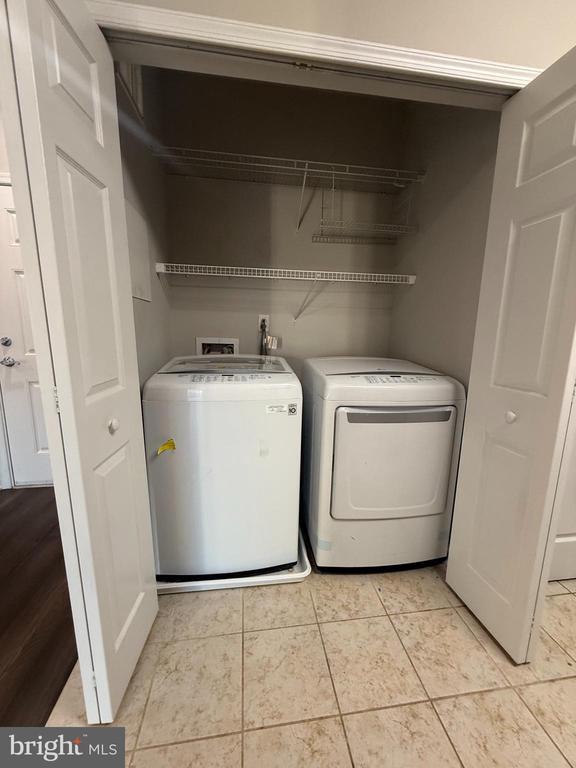 Building Photo - 1136 Halifax Pl