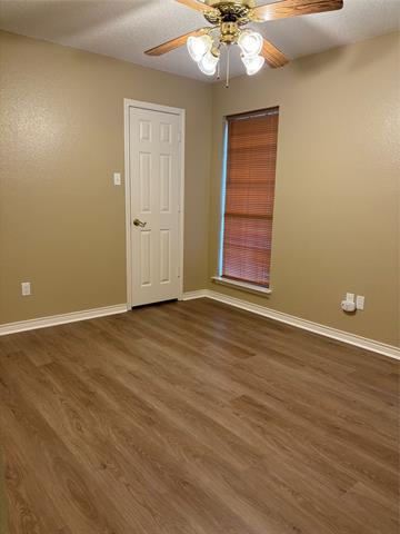 Building Photo - 1208 Red Bird Ln