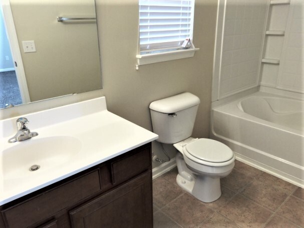 Building Photo - 429 Watershed Dr