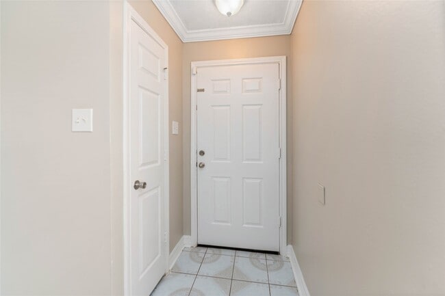 Building Photo - 12206 Greenglen Dr