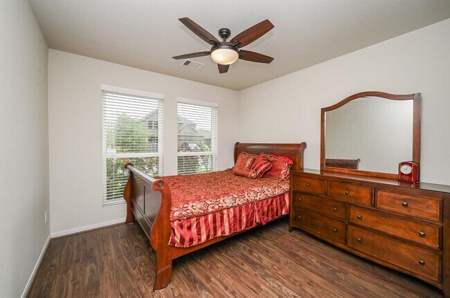 Building Photo - 15111 Longleaf Frst Dr