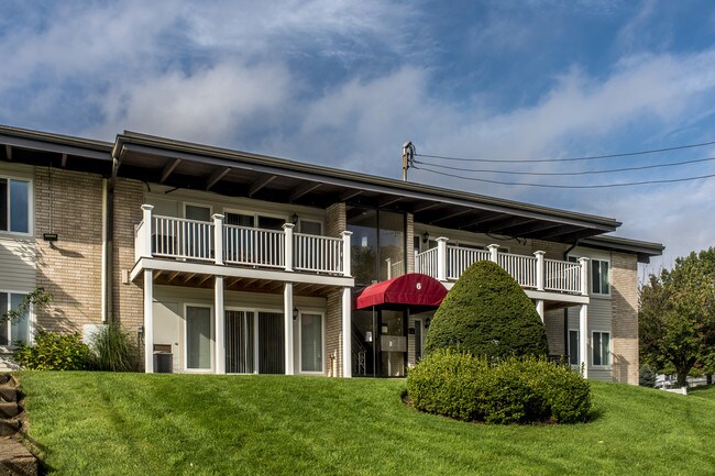 Building Photo - 105 Westgate Dr